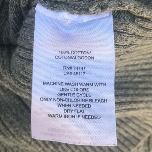 Green hooded sweater Size Medium - Picture 7 of 9